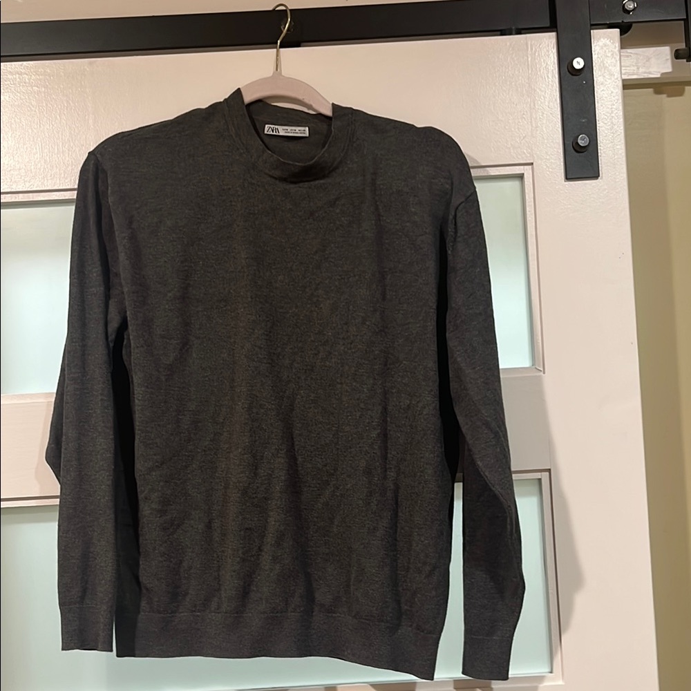 Zara men’s luxury lightweight Dark Gray Crewneck Sweater business casual comfort